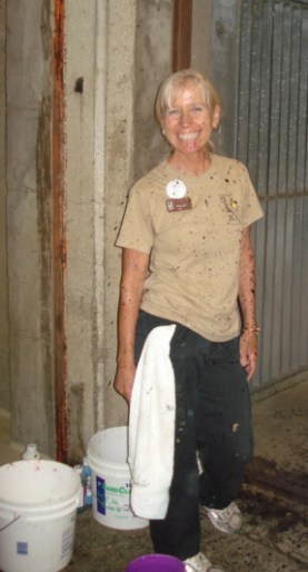 Calley O'Neill, at the Oregon Zoo, Painting with Rama